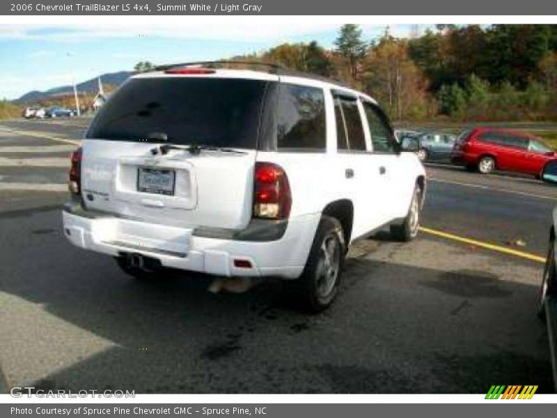 Summit White / Light Gray 2006 Chevrolet TrailBlazer LS 4x4