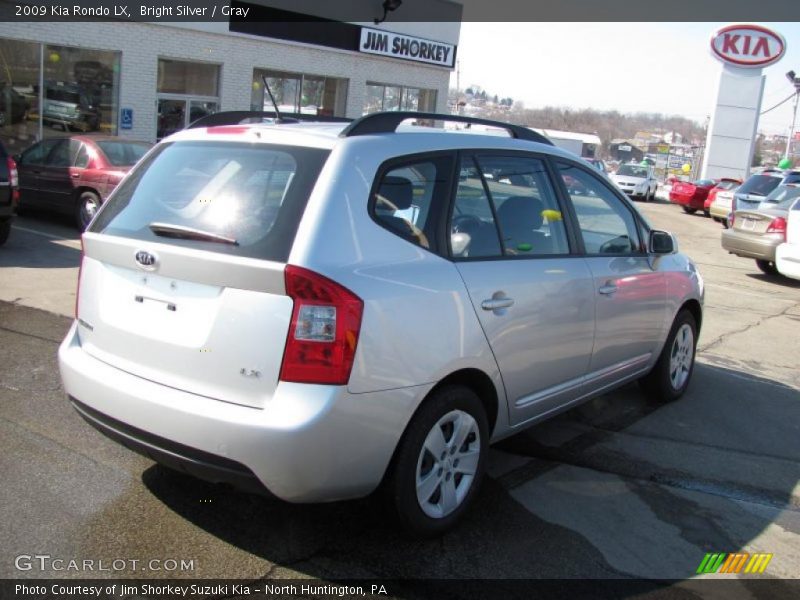 Bright Silver / Gray 2009 Kia Rondo LX