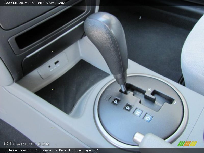 Bright Silver / Gray 2009 Kia Optima LX