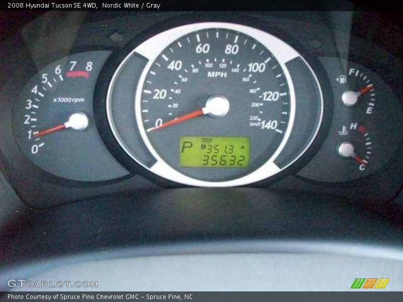 Nordic White / Gray 2008 Hyundai Tucson SE 4WD