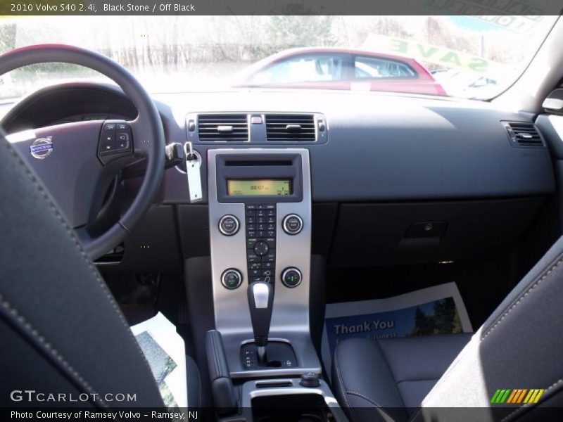 Black Stone / Off Black 2010 Volvo S40 2.4i