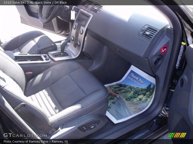Black Stone / Off Black 2010 Volvo S40 2.4i