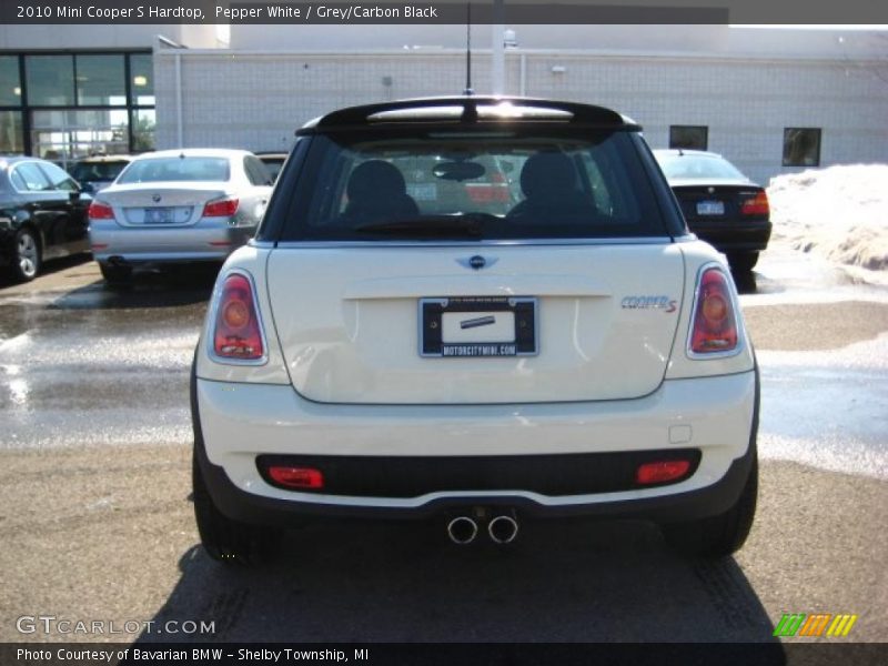 Pepper White / Grey/Carbon Black 2010 Mini Cooper S Hardtop