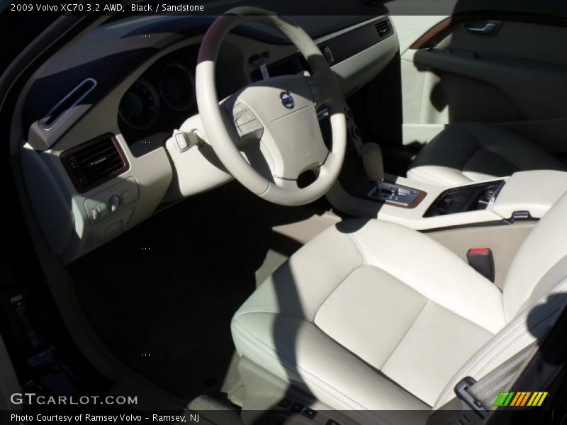 Black / Sandstone 2009 Volvo XC70 3.2 AWD