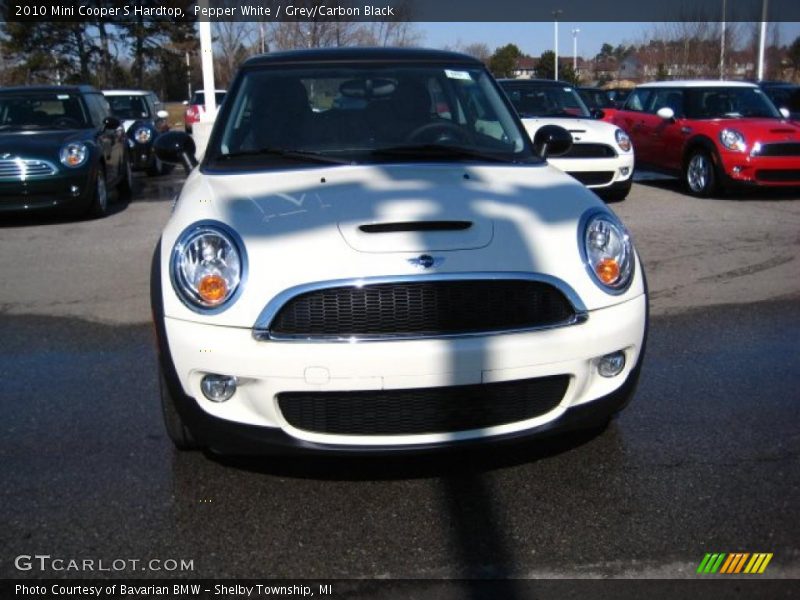 Pepper White / Grey/Carbon Black 2010 Mini Cooper S Hardtop