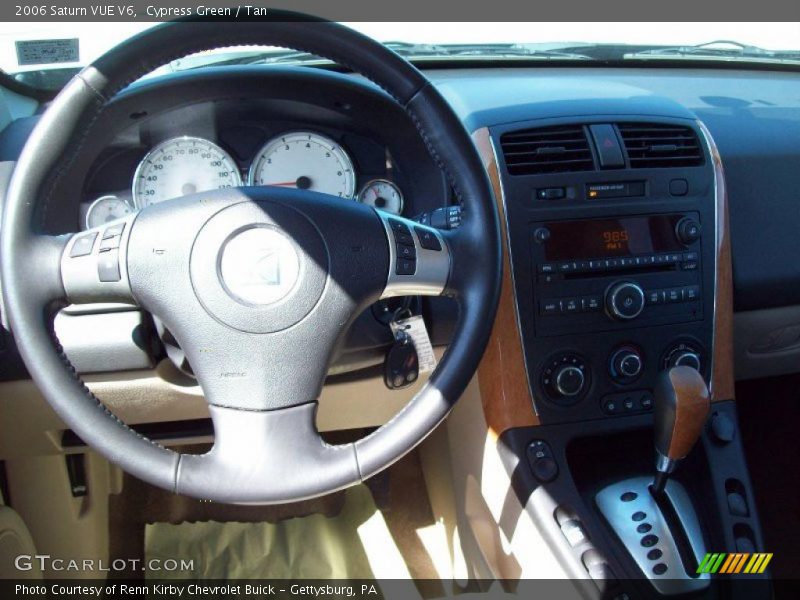 Cypress Green / Tan 2006 Saturn VUE V6