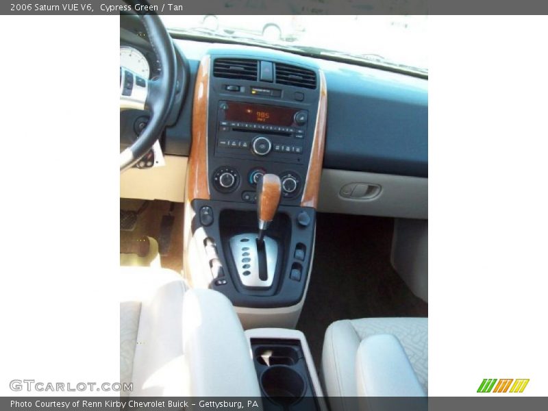 Cypress Green / Tan 2006 Saturn VUE V6