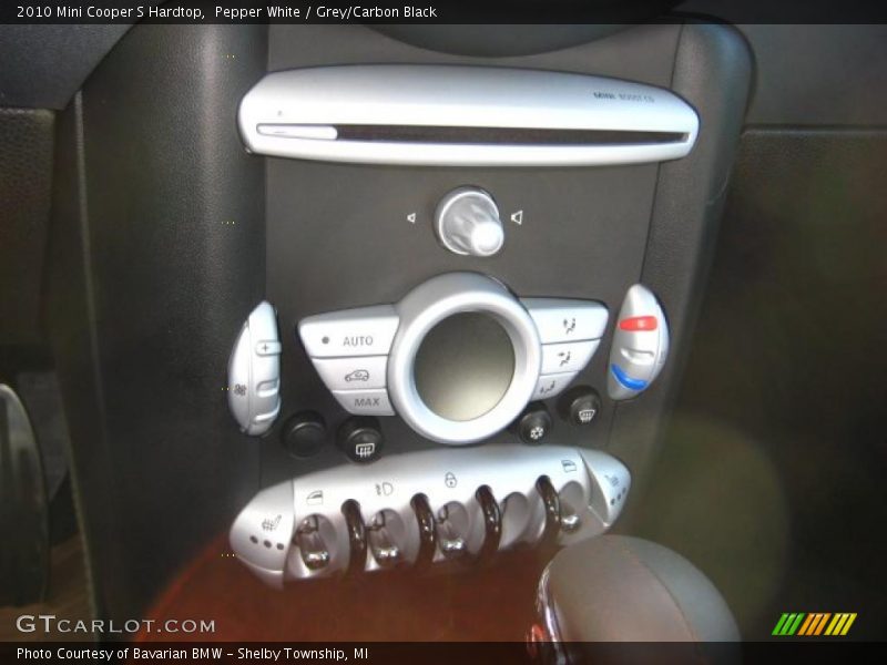 Pepper White / Grey/Carbon Black 2010 Mini Cooper S Hardtop