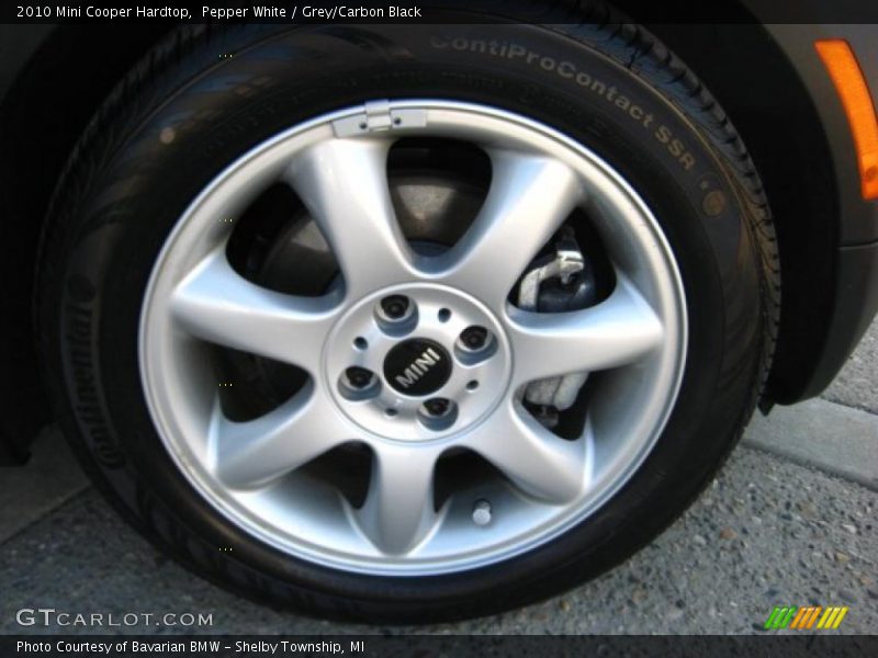 Pepper White / Grey/Carbon Black 2010 Mini Cooper Hardtop