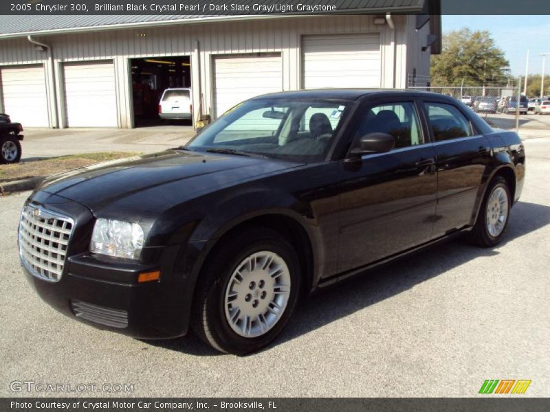 Brilliant Black Crystal Pearl / Dark Slate Gray/Light Graystone 2005 Chrysler 300