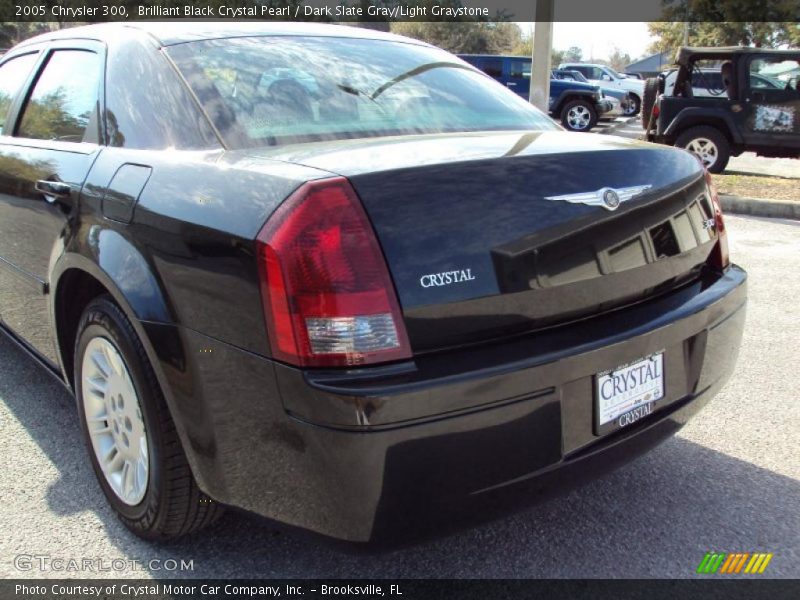 Brilliant Black Crystal Pearl / Dark Slate Gray/Light Graystone 2005 Chrysler 300