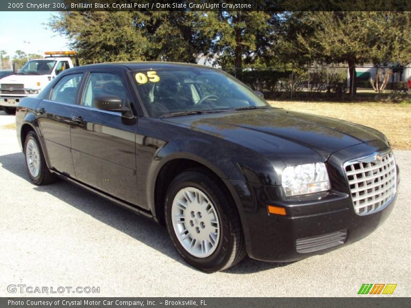 Brilliant Black Crystal Pearl / Dark Slate Gray/Light Graystone 2005 Chrysler 300