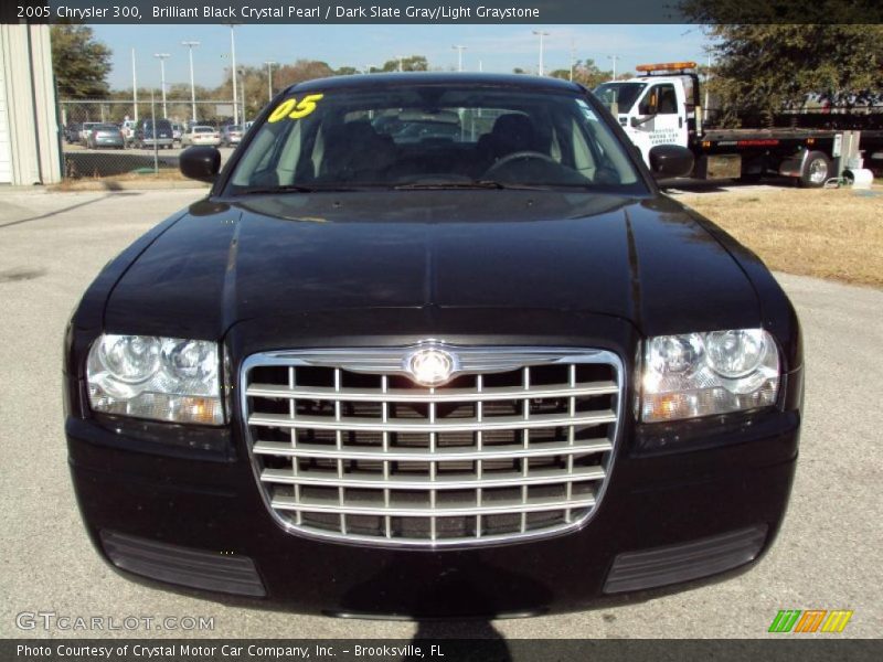 Brilliant Black Crystal Pearl / Dark Slate Gray/Light Graystone 2005 Chrysler 300