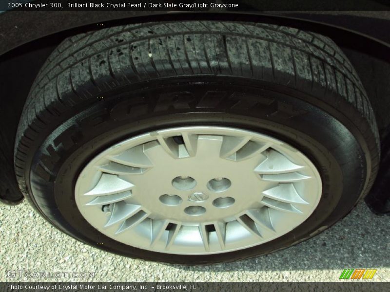 Brilliant Black Crystal Pearl / Dark Slate Gray/Light Graystone 2005 Chrysler 300