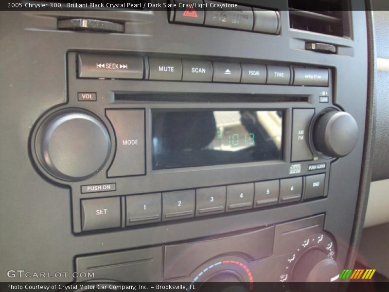 Brilliant Black Crystal Pearl / Dark Slate Gray/Light Graystone 2005 Chrysler 300