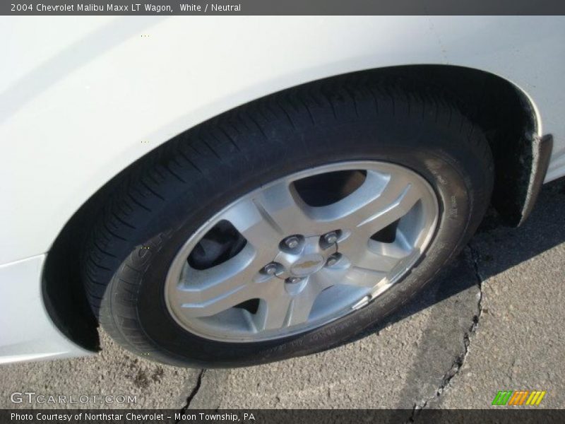 White / Neutral 2004 Chevrolet Malibu Maxx LT Wagon