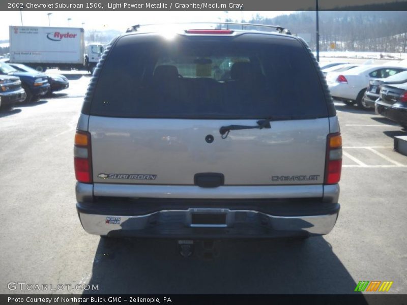 Light Pewter Metallic / Graphite/Medium Gray 2002 Chevrolet Suburban 1500