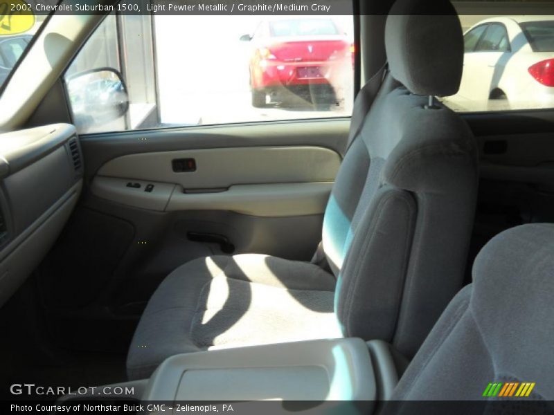 Light Pewter Metallic / Graphite/Medium Gray 2002 Chevrolet Suburban 1500