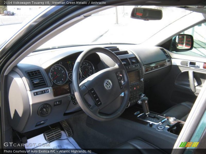 Venetian Green Metallic / Anthracite 2004 Volkswagen Touareg V8