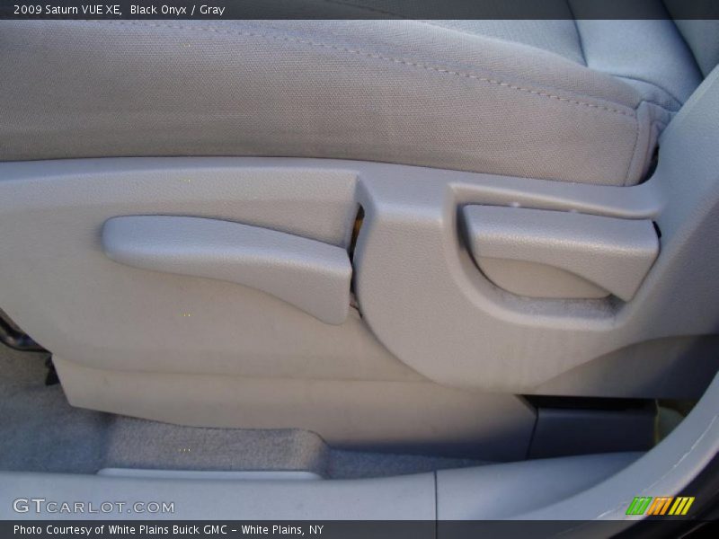 Black Onyx / Gray 2009 Saturn VUE XE
