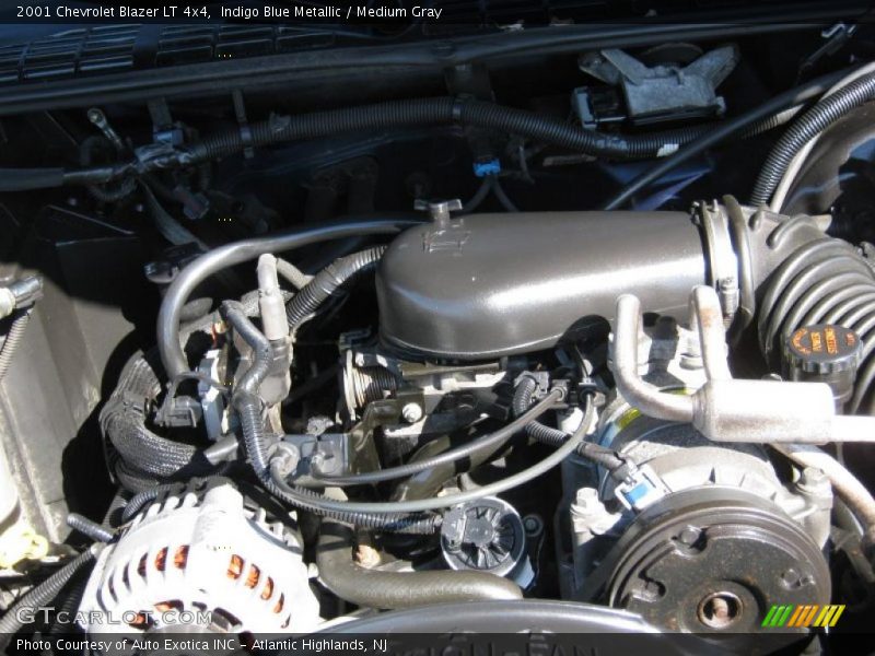 Indigo Blue Metallic / Medium Gray 2001 Chevrolet Blazer LT 4x4