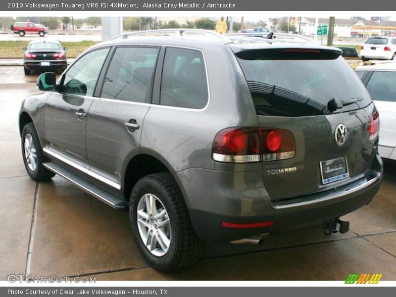 Alaska Gray Metallic / Anthracite 2010 Volkswagen Touareg VR6 FSI 4XMotion