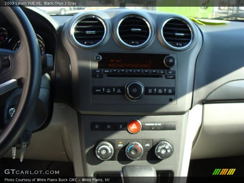 Black Onyx / Gray 2009 Saturn VUE XE