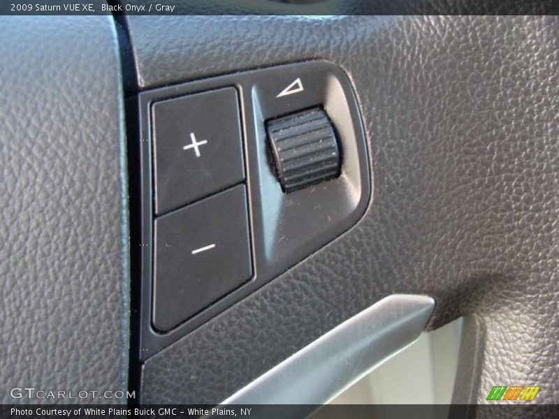 Black Onyx / Gray 2009 Saturn VUE XE