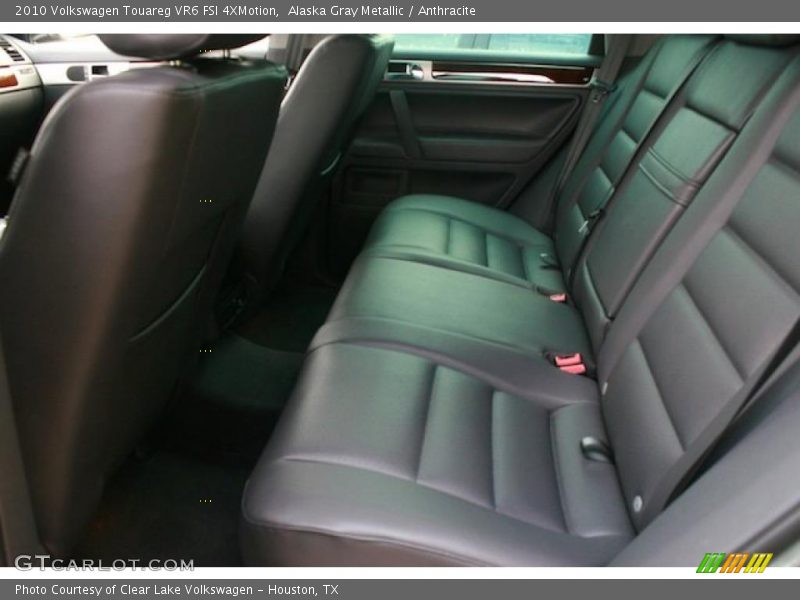 Alaska Gray Metallic / Anthracite 2010 Volkswagen Touareg VR6 FSI 4XMotion