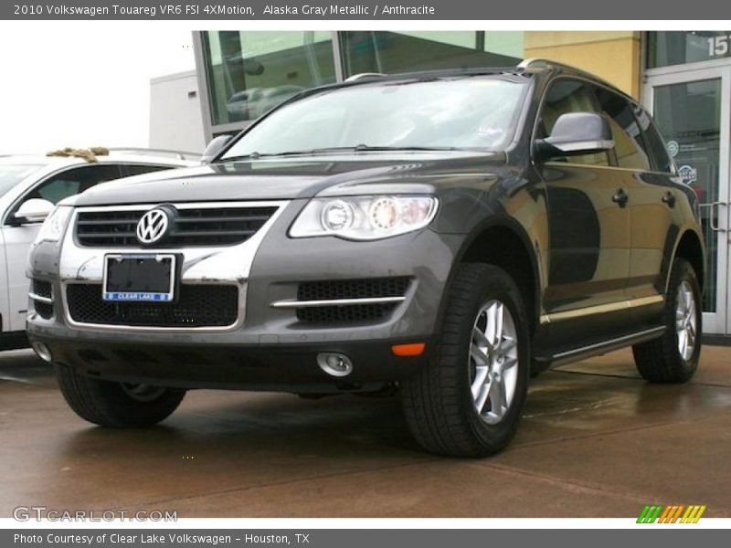Alaska Gray Metallic / Anthracite 2010 Volkswagen Touareg VR6 FSI 4XMotion