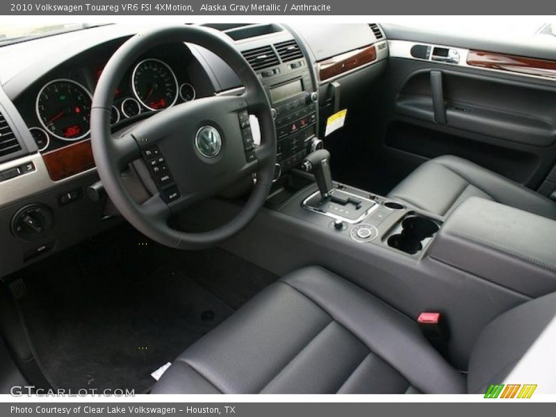 Alaska Gray Metallic / Anthracite 2010 Volkswagen Touareg VR6 FSI 4XMotion