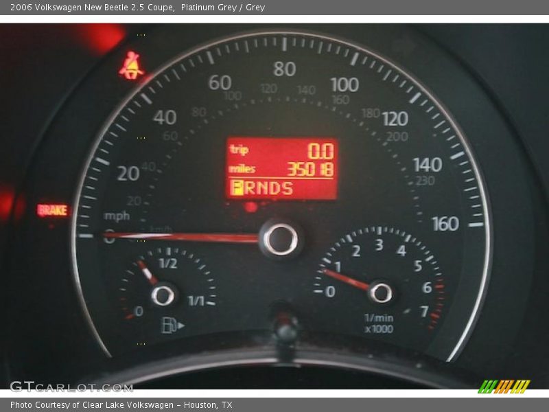 Platinum Grey / Grey 2006 Volkswagen New Beetle 2.5 Coupe