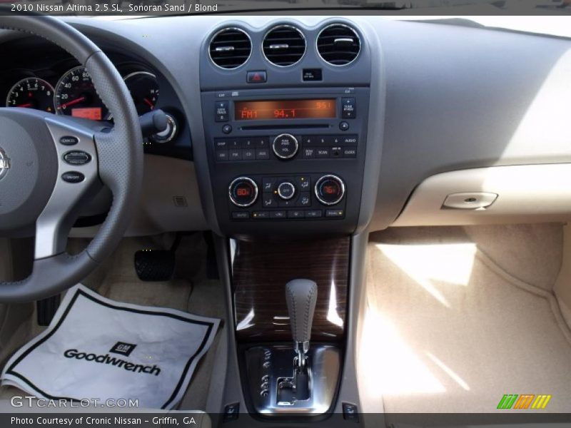 Sonoran Sand / Blond 2010 Nissan Altima 2.5 SL