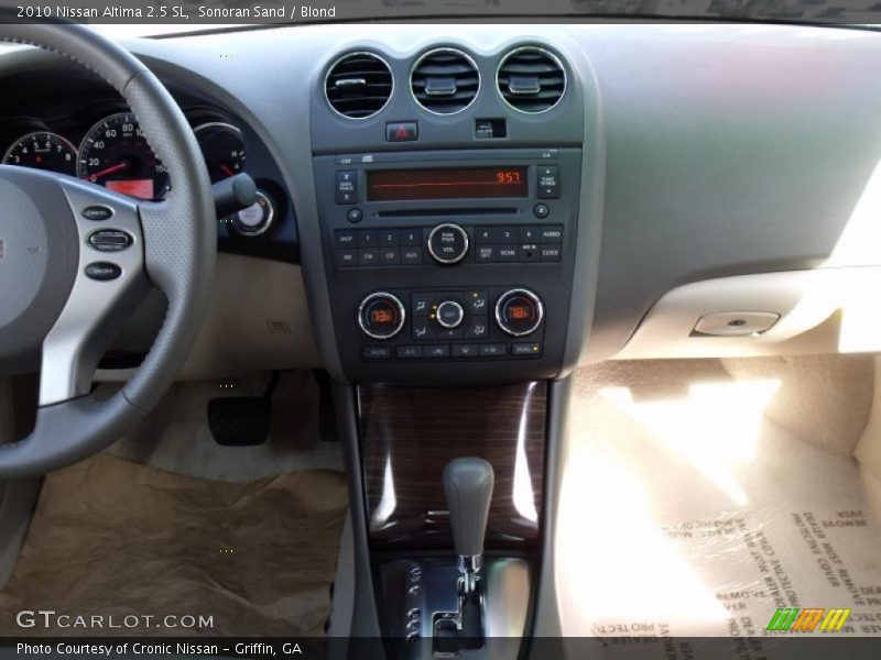Sonoran Sand / Blond 2010 Nissan Altima 2.5 SL