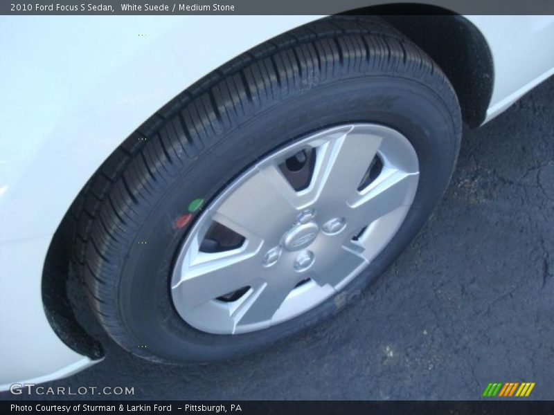 White Suede / Medium Stone 2010 Ford Focus S Sedan