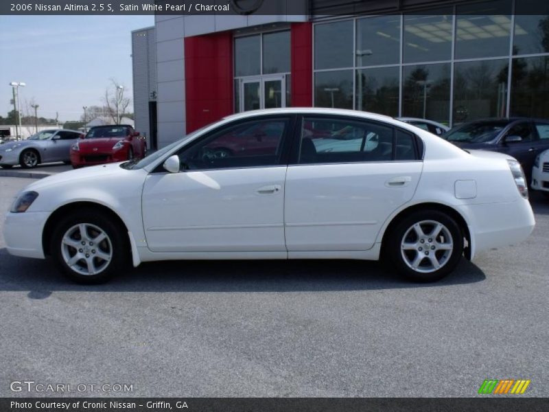 Satin White Pearl / Charcoal 2006 Nissan Altima 2.5 S