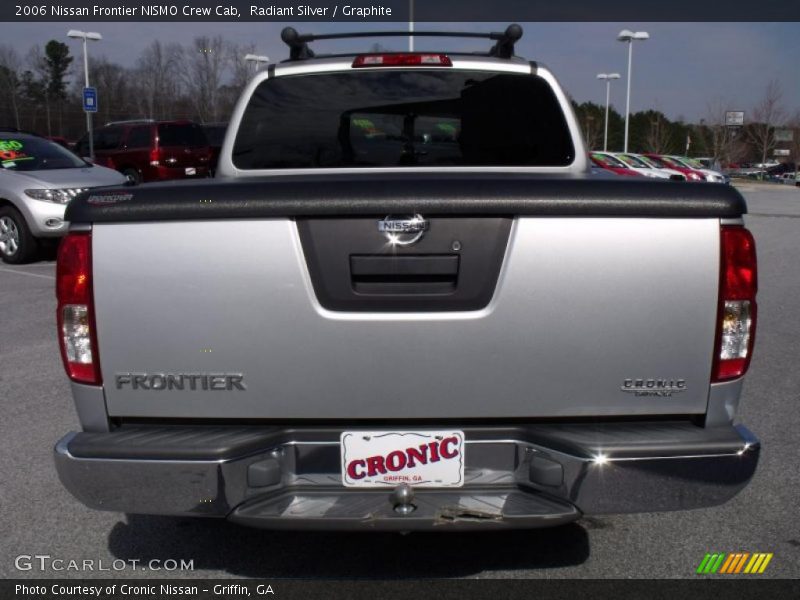 Radiant Silver / Graphite 2006 Nissan Frontier NISMO Crew Cab