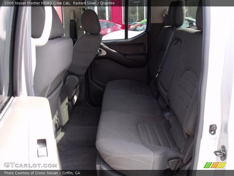 Radiant Silver / Graphite 2006 Nissan Frontier NISMO Crew Cab