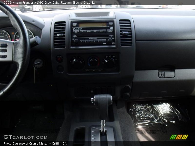 Radiant Silver / Graphite 2006 Nissan Frontier NISMO Crew Cab