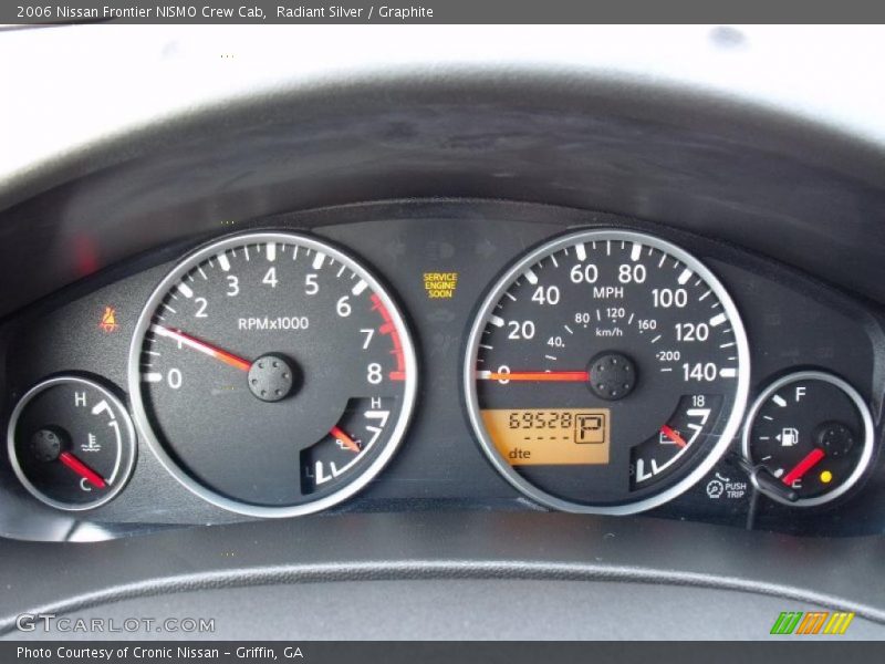 Radiant Silver / Graphite 2006 Nissan Frontier NISMO Crew Cab