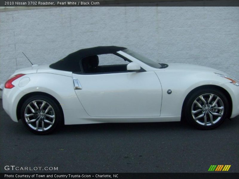 Pearl White / Black Cloth 2010 Nissan 370Z Roadster