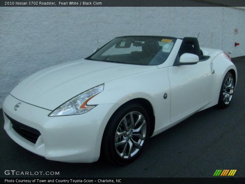 Pearl White / Black Cloth 2010 Nissan 370Z Roadster