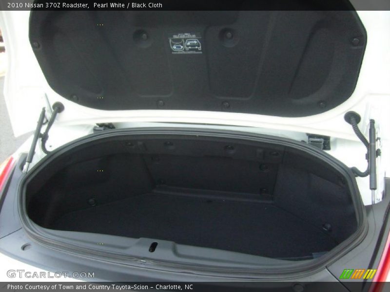 Pearl White / Black Cloth 2010 Nissan 370Z Roadster