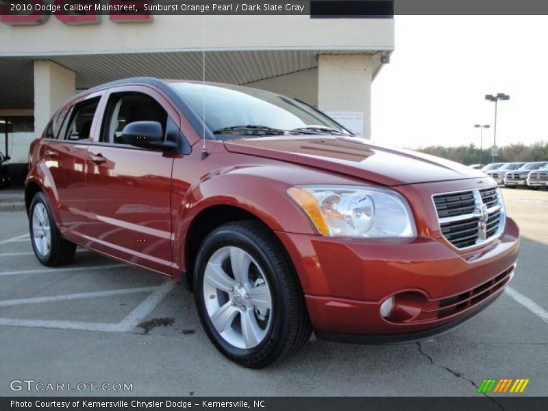 Sunburst Orange Pearl / Dark Slate Gray 2010 Dodge Caliber Mainstreet