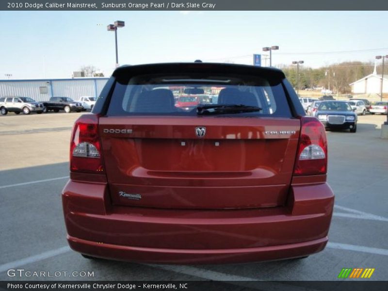 Sunburst Orange Pearl / Dark Slate Gray 2010 Dodge Caliber Mainstreet