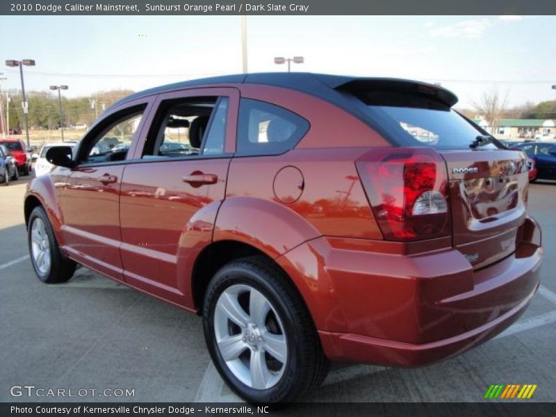 Sunburst Orange Pearl / Dark Slate Gray 2010 Dodge Caliber Mainstreet