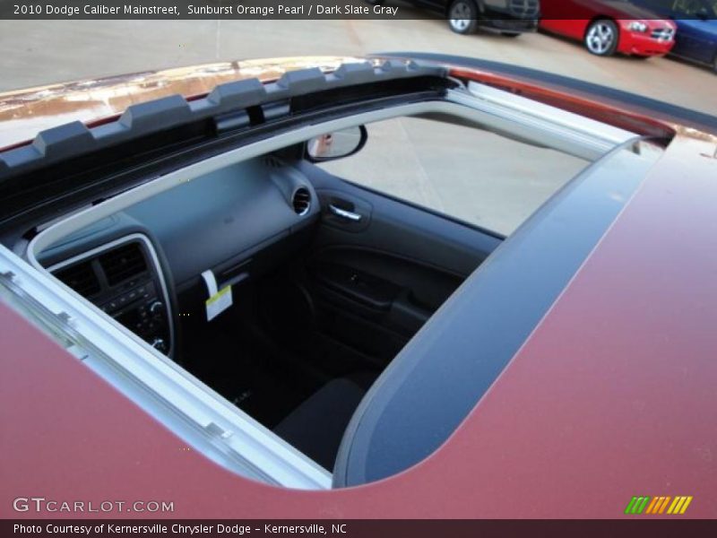 Sunburst Orange Pearl / Dark Slate Gray 2010 Dodge Caliber Mainstreet