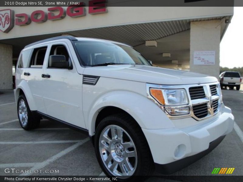 Stone White / Khaki 2010 Dodge Nitro SE