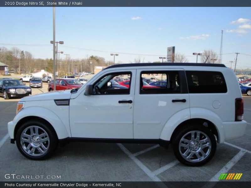 Stone White / Khaki 2010 Dodge Nitro SE