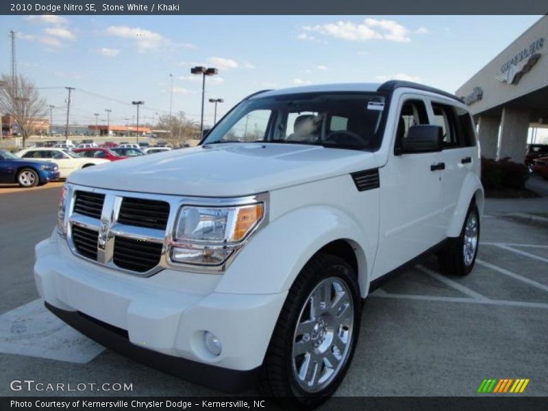 Stone White / Khaki 2010 Dodge Nitro SE